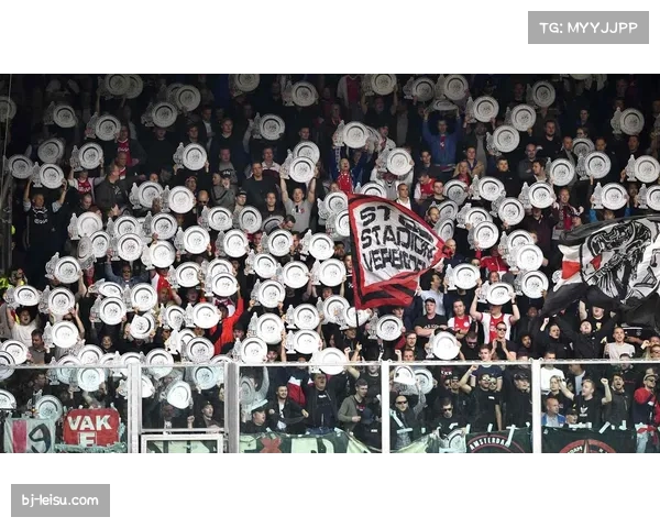 阿贾克斯锋霸韦格霍斯特闪耀赛场荣膺荷甲周最佳阵容殊荣